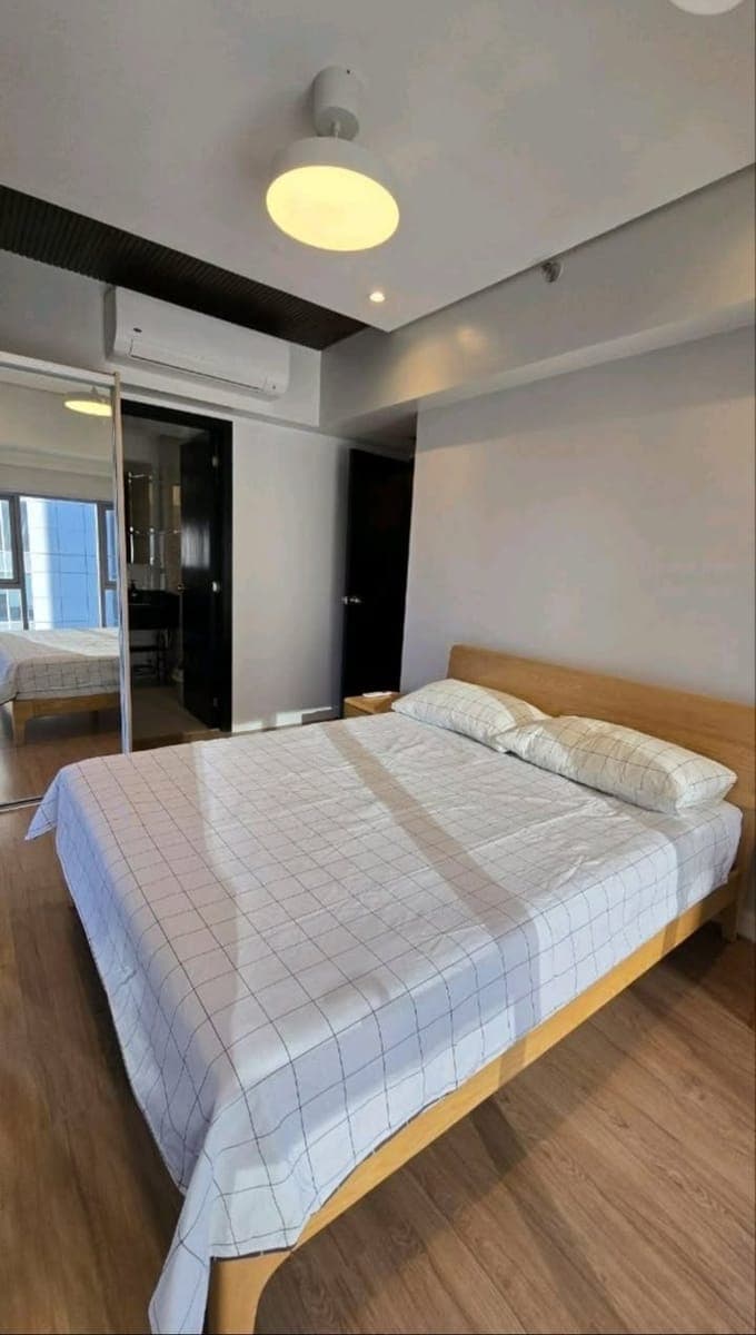FOR LEASE – PARK TRIANGLE RESIDENCES, BGC - photo 1