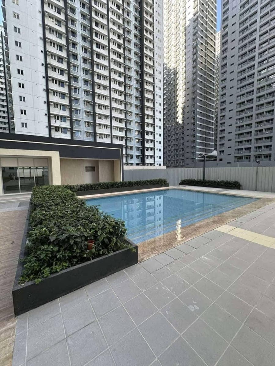 ✨ Live in the Heart of Mandaluyong for Less Than ₱12K Monthly! ✨ - photo 2