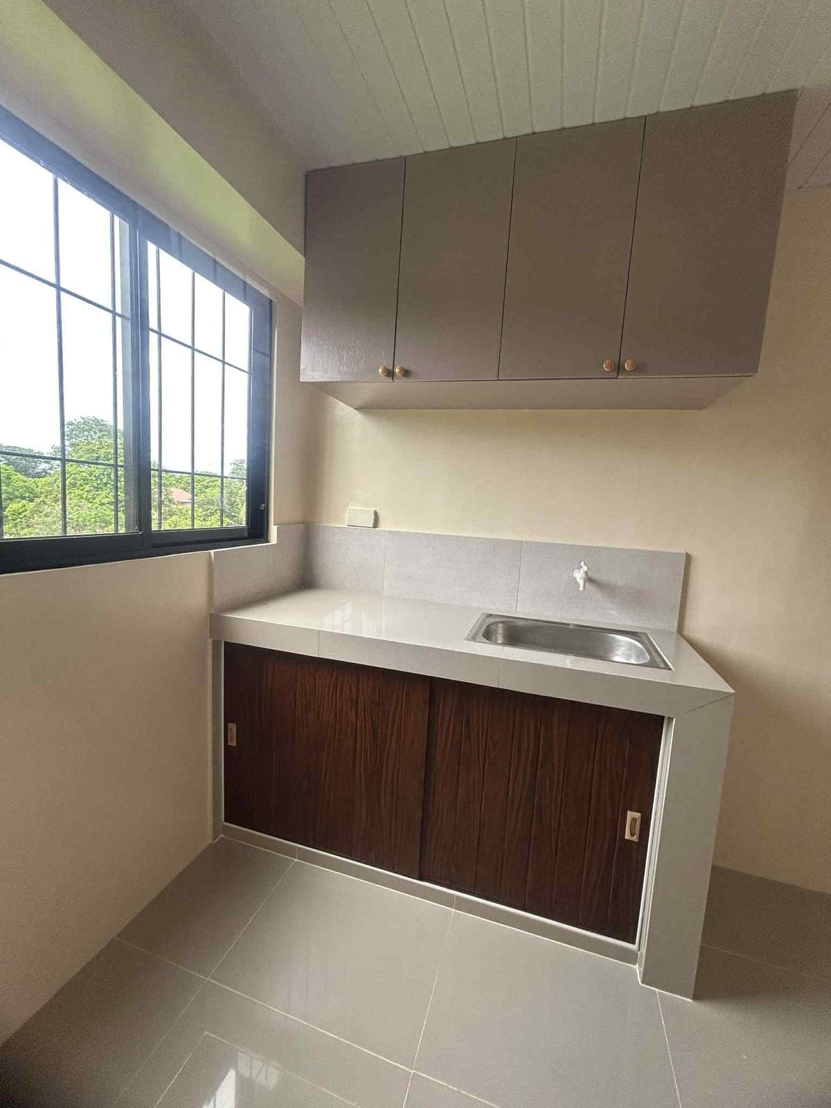 Brand New 1 bedroom and bath with parking area for rent - photo 6