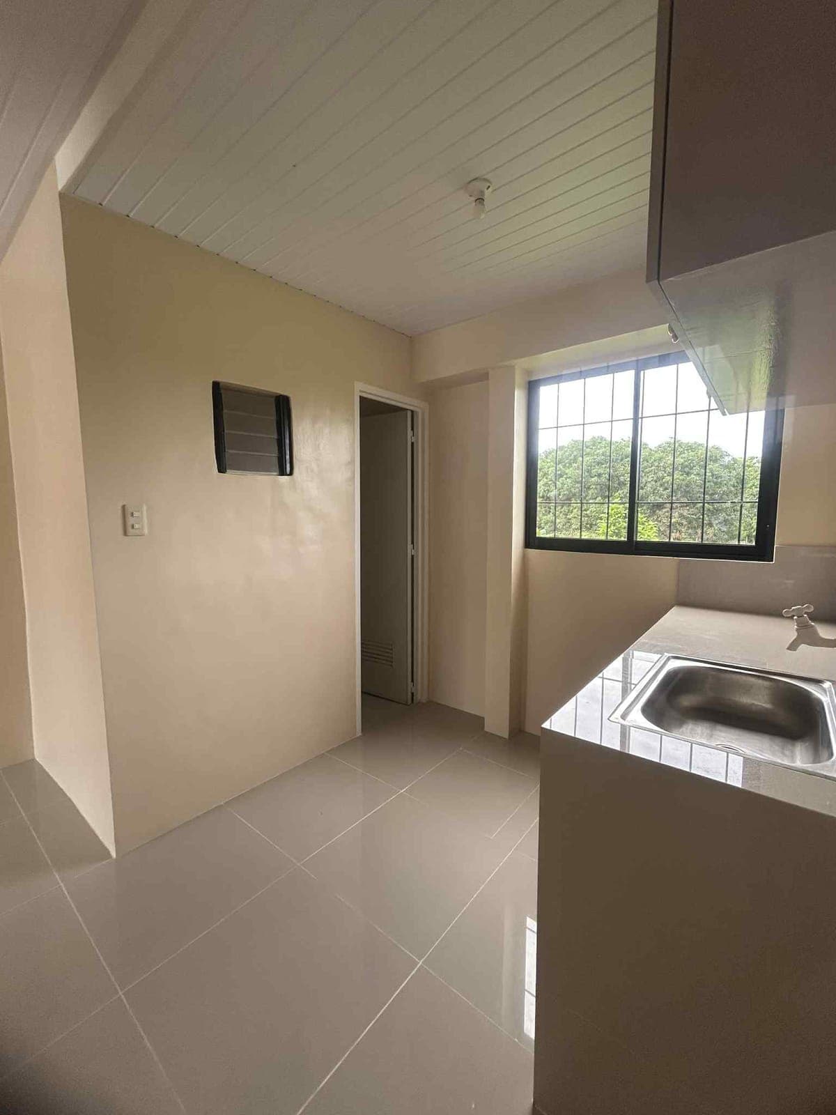 Brand New 1 bedroom and bath with parking area for rent - photo 7