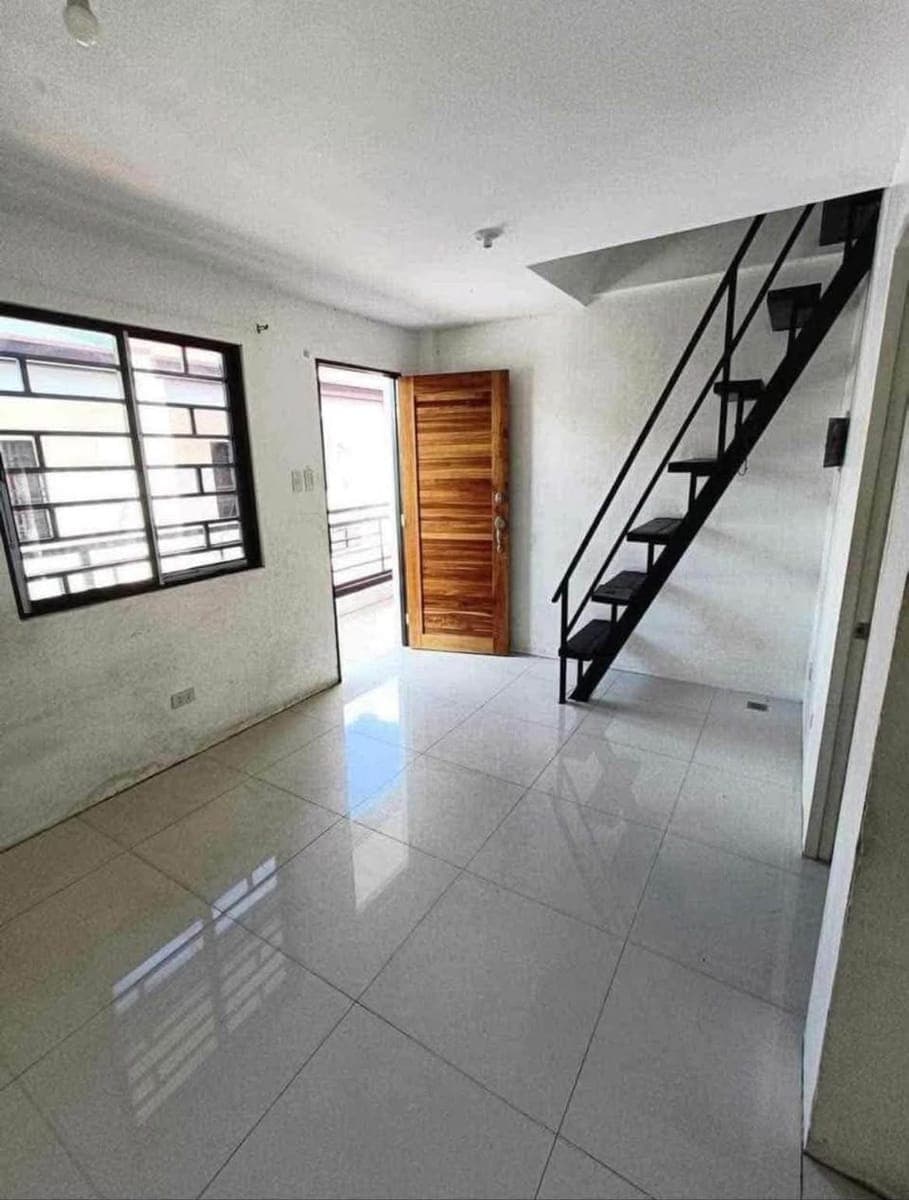 🏢 FOR RENT – 1BR Bare Unit - photo 1