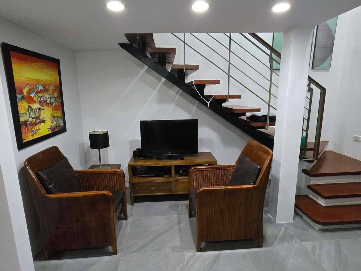 🏙 LOFT TYPE UNIT FOR RENT - photo 5