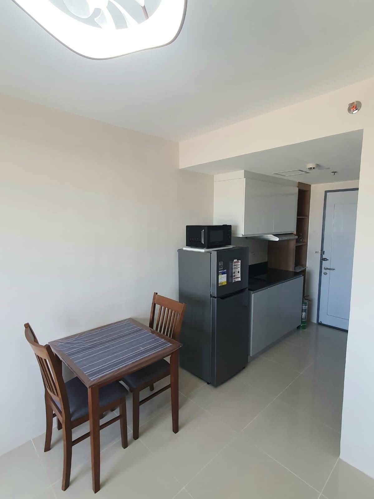 Looking for a clean, modern studio in Mandaue? This might be the one for you! - photo 11