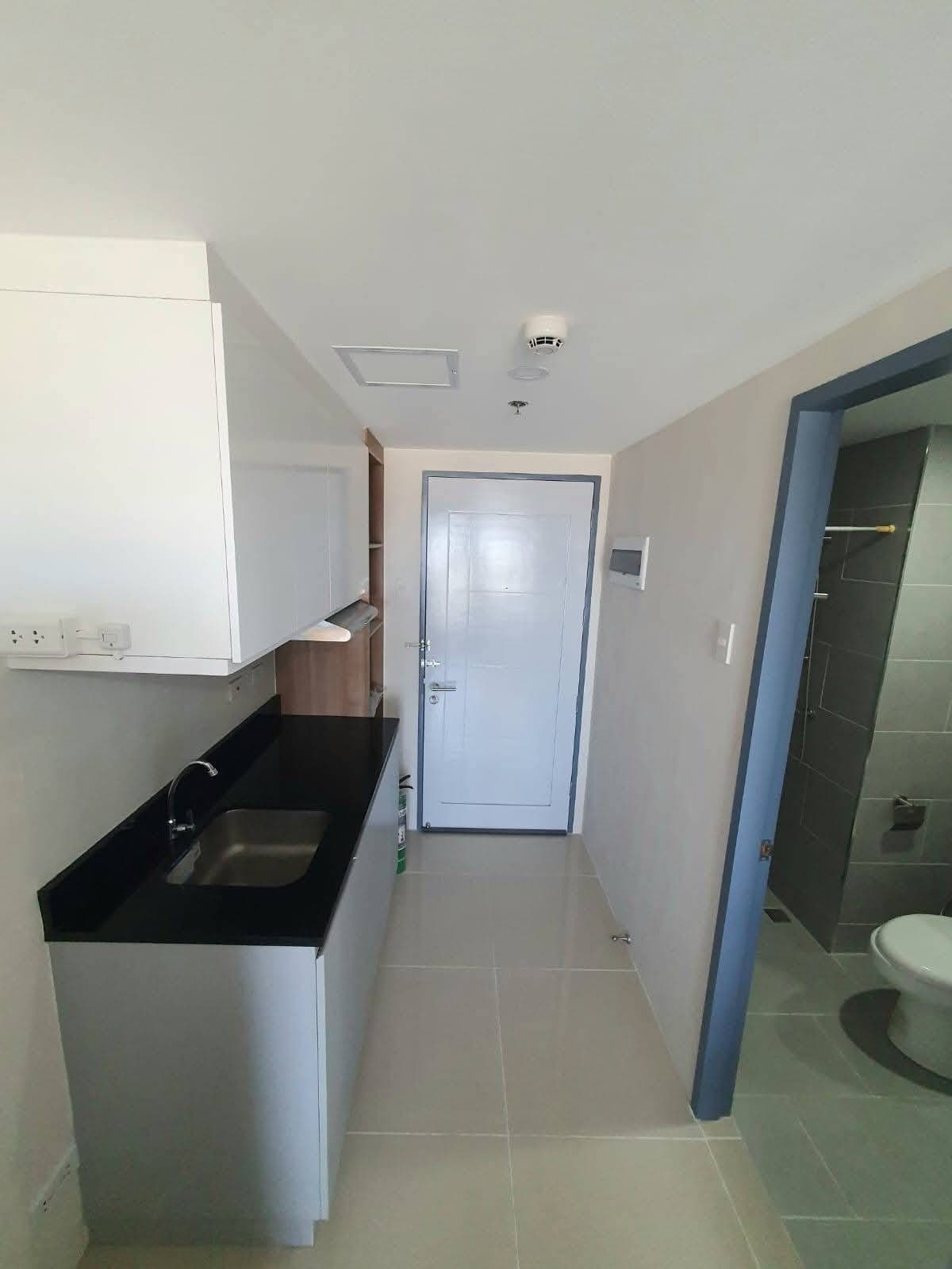 Looking for a clean, modern studio in Mandaue? This might be the one for you! - photo 3