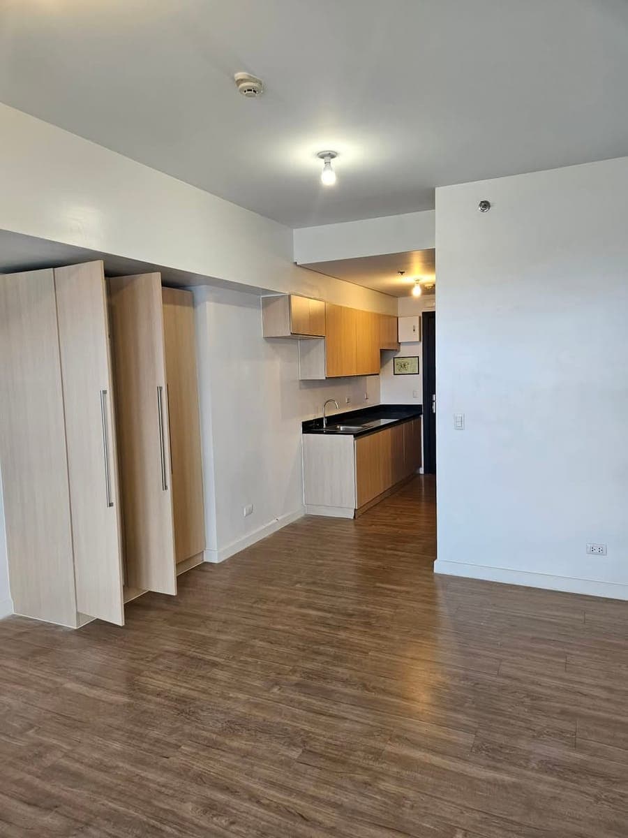 For Lease: - photo 3