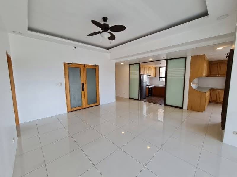 FOR LEASE | Luxury 3BR Penthouse Unit - Eisenhower Greenhills - photo 3