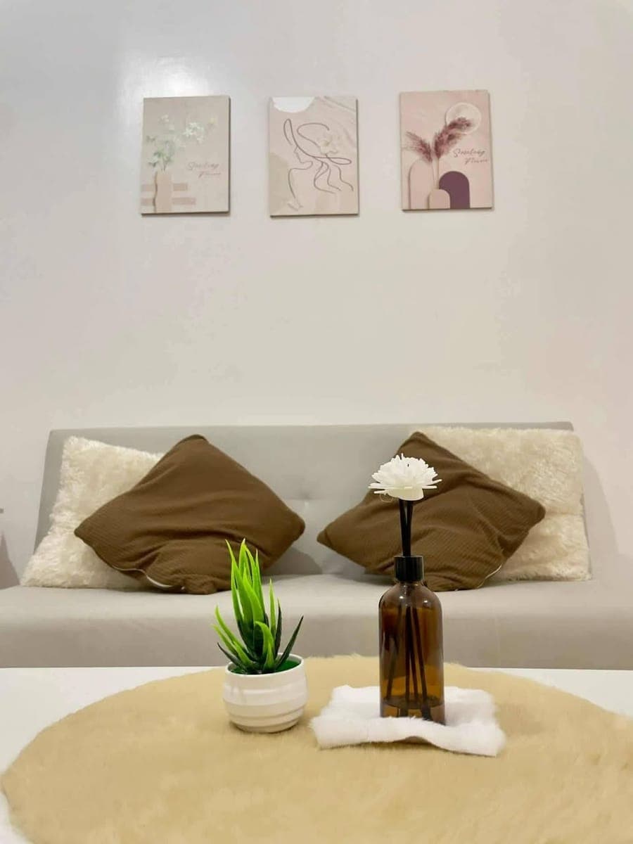 Hi!! Are you looking for a long term stay in Qc? Malapit sa Bar's, resto's and MRT station? Malapit... - photo 2