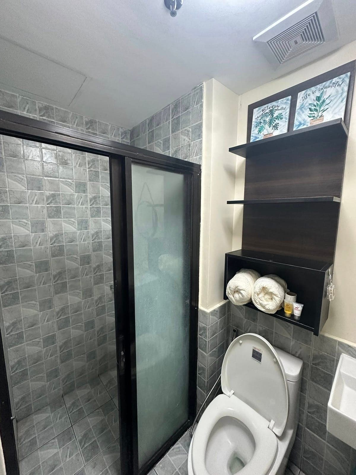 CONDO FOR RENT - photo 18