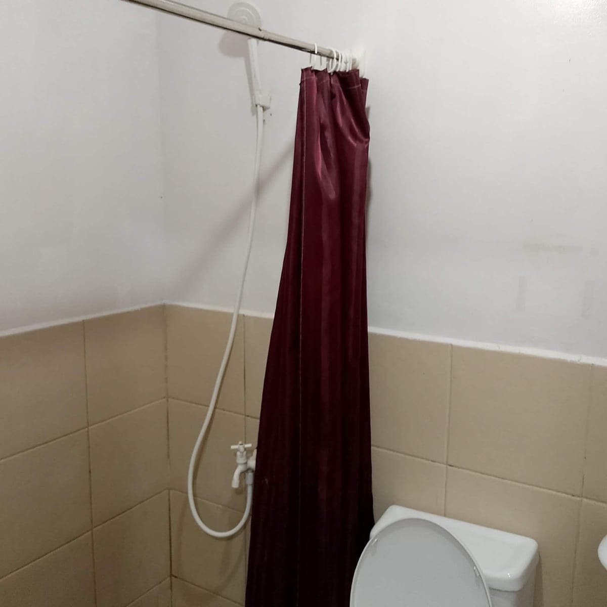 Looking for a hassle-free rental? This unit at Urban Deca Homes Tisa Phase 2 is fully furnished with... - photo 4