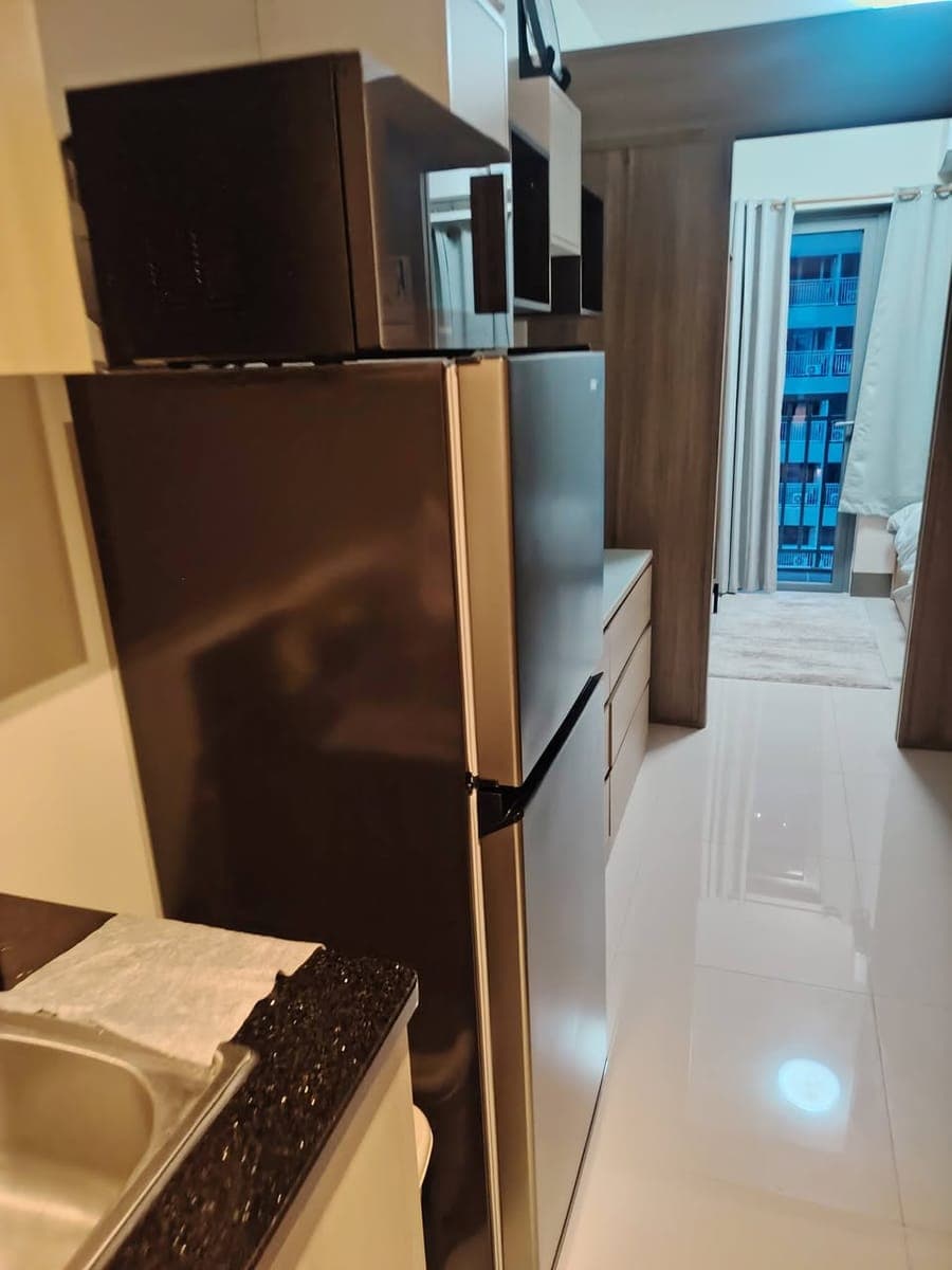 Rush for Rent!!!😘💙 Fame residences tower 4 1br with balcony fully furnished 22k 2+1+pdc facing amenities 💛💜💙❤️ - photo 1