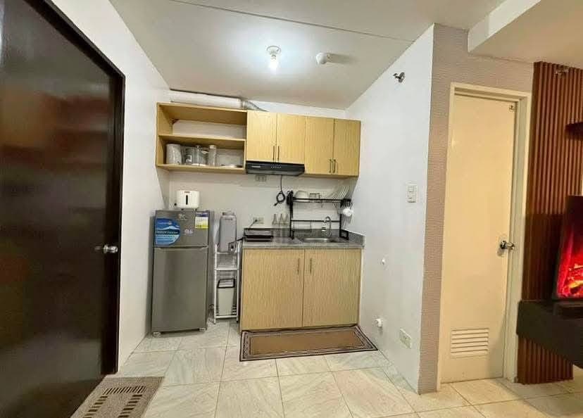 FOR RENT-2 Bedroom Condo in Urban Deca Homes Banilad, Mandaue City - photo 3
