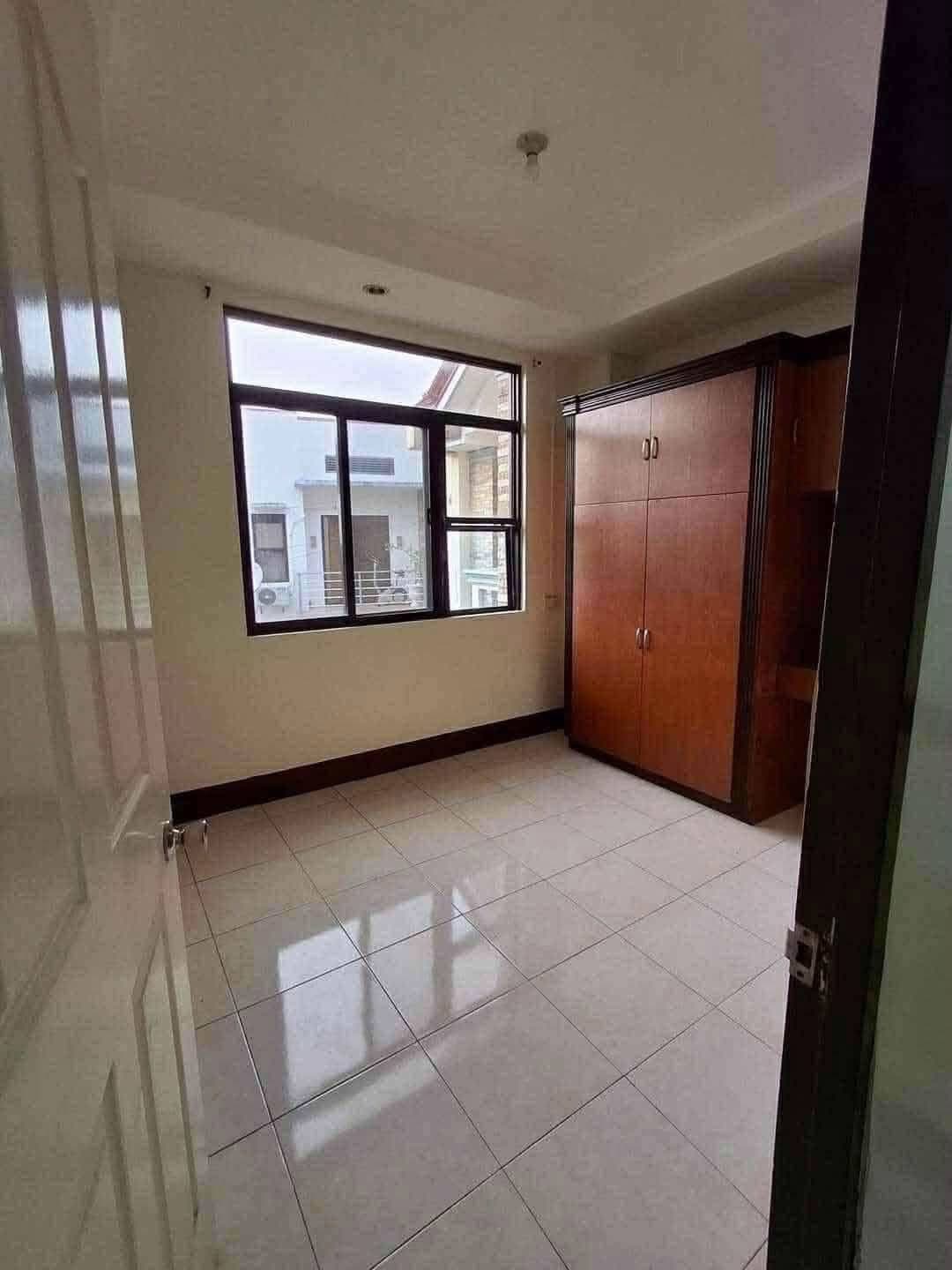 🏡  3-BEDROOM HOUSE FOR RENT - CENTRO MANDAUE - photo 6