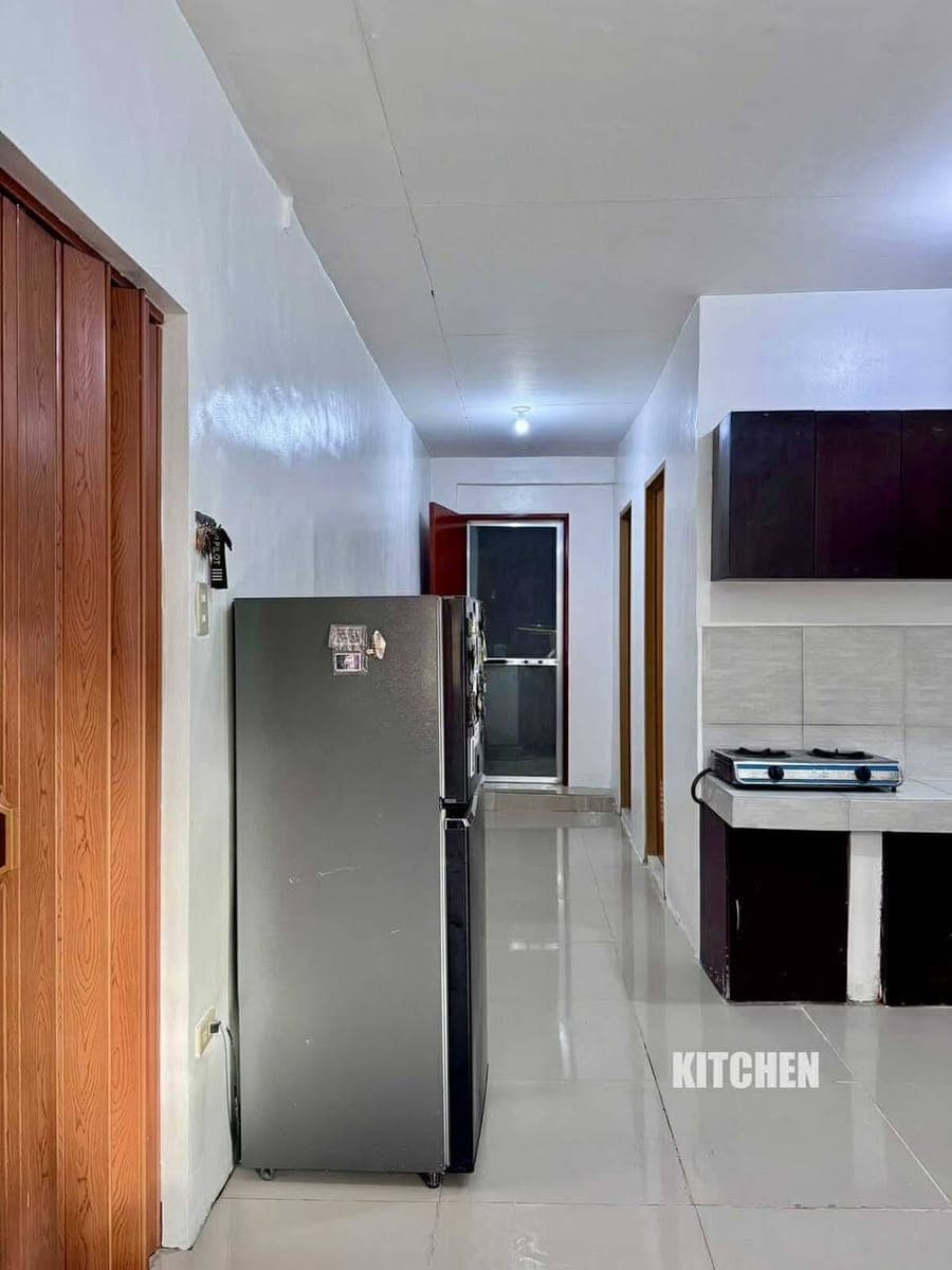 2 upperbunk bedspace available - photo 5