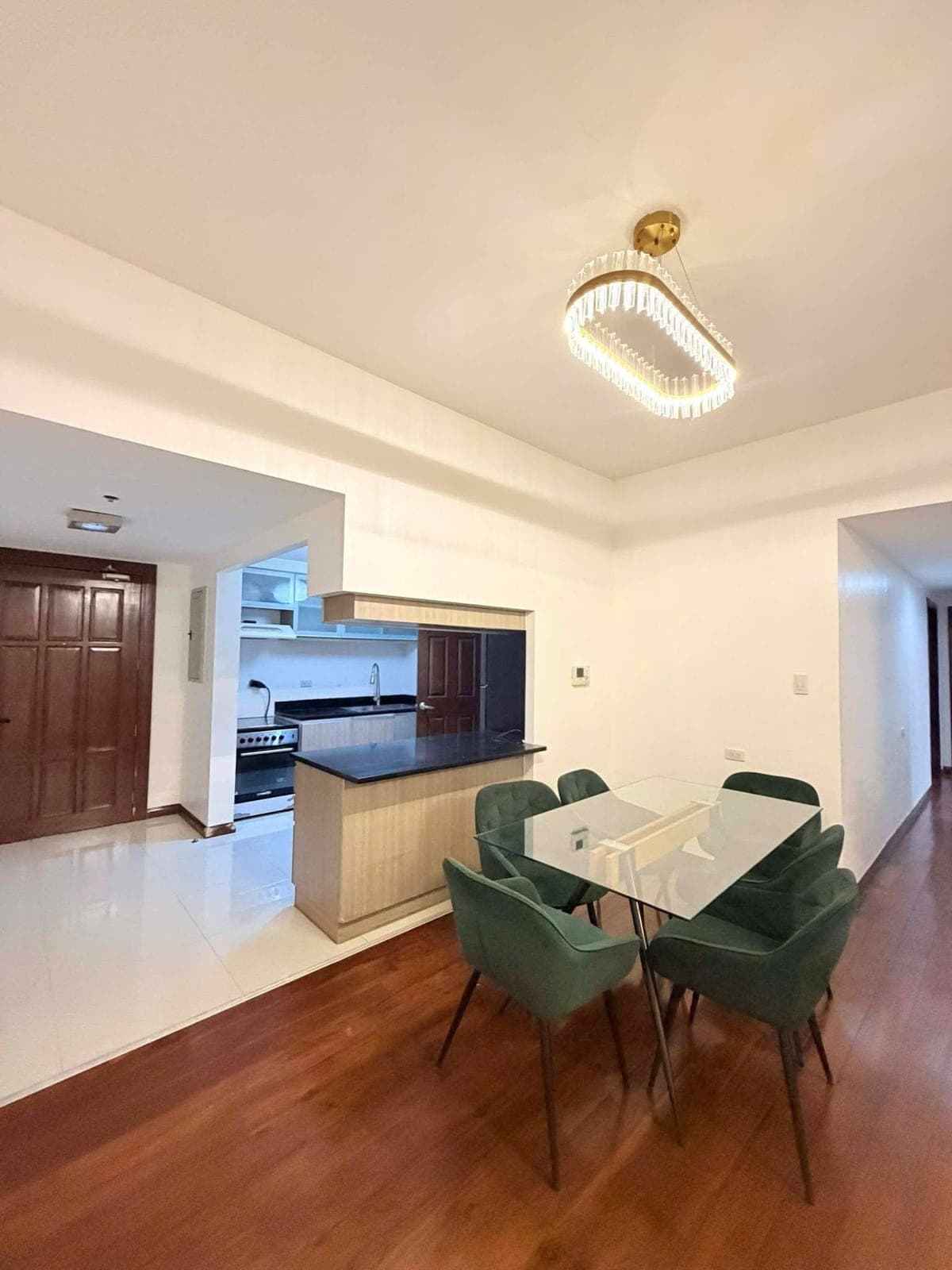 ‼️NEXT DOOR TO AYALA CENTER CEBU ‼️ WITHIN CEBU BUSINESS PARK ‼️ 3 Bedrooms Plus ‼️ - photo 8