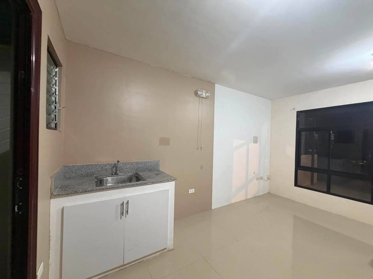 🏡 HOUSE FOR RENT - photo 2