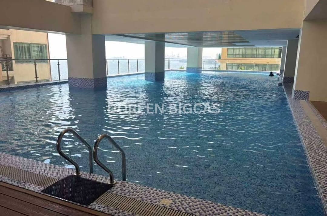FOR RENT: 3 Bedroom with Maids Room sqm Semi-furnished Condo in Malate Manila - photo 1