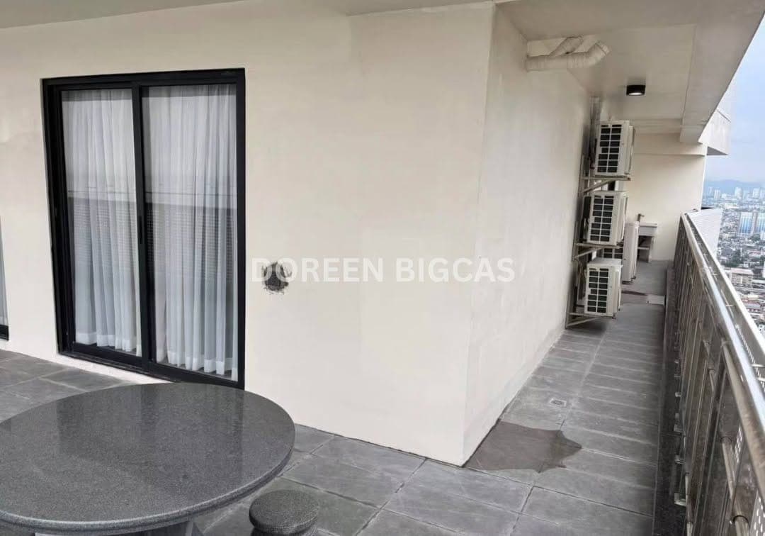 FOR RENT: 3 Bedroom with Maids Room sqm Semi-furnished Condo in Malate Manila - photo 5