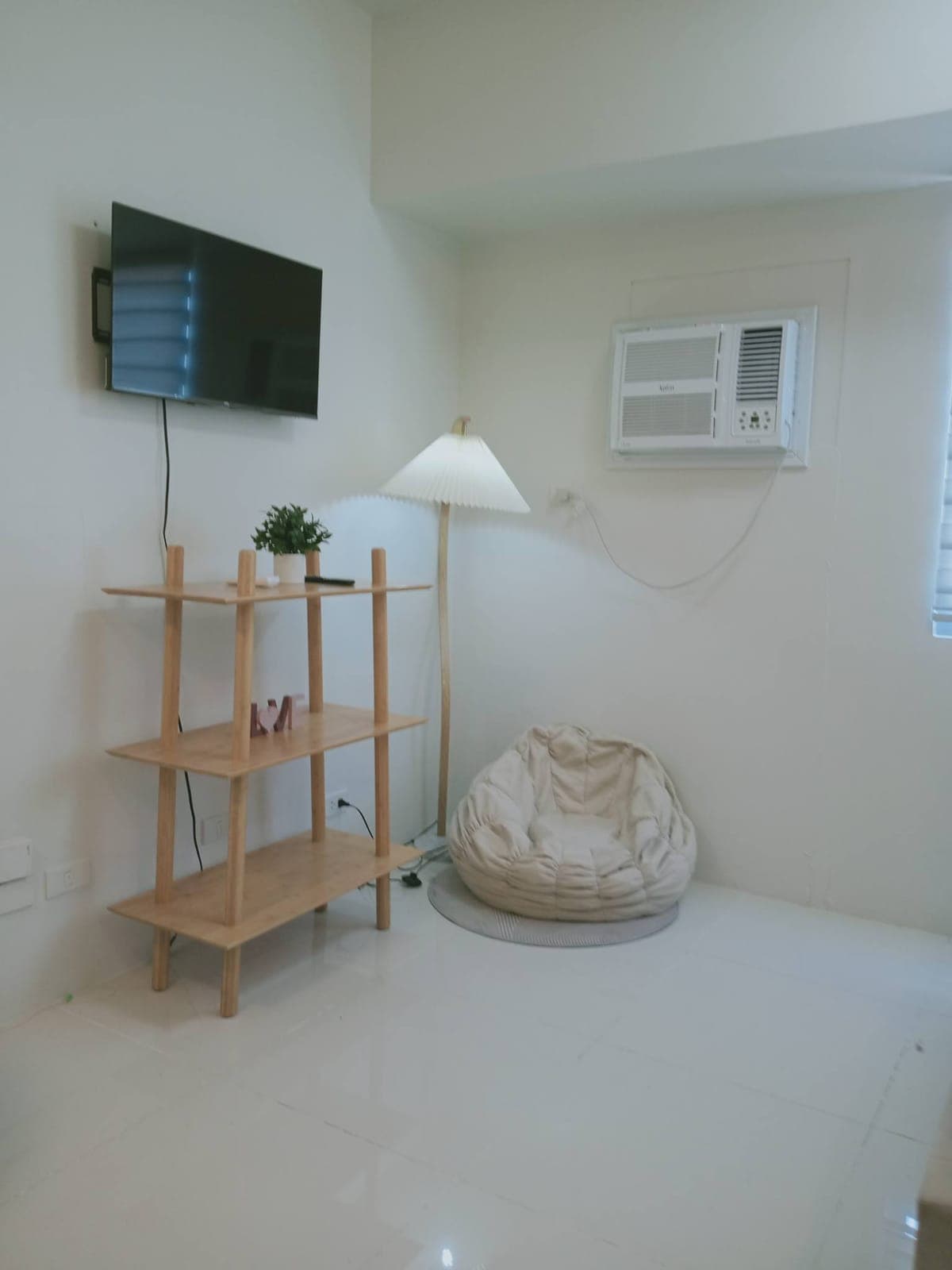 CONDO NEAR AYALA, SM CEBU, LANDERS, CEBU BUSINESS PARK, IT PARK - photo 7
