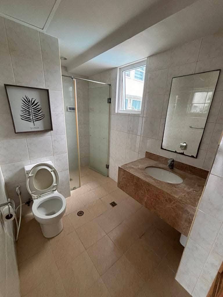 FOR RENT! Php 55k ONLY 😱For Rent Corner 2BR CONDO Unit  in Marco Polo Tower 1 WITH PARKING - photo 8