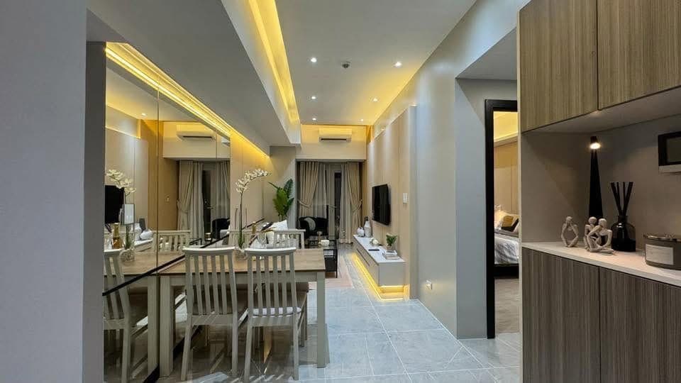 FOR LEASE: Fully Furnished 1BR at Uptown Arts Residences, BGC - photo 2