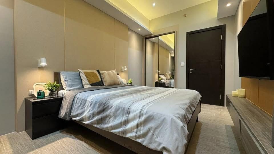 FOR LEASE: Fully Furnished 1BR at Uptown Arts Residences, BGC - photo 3
