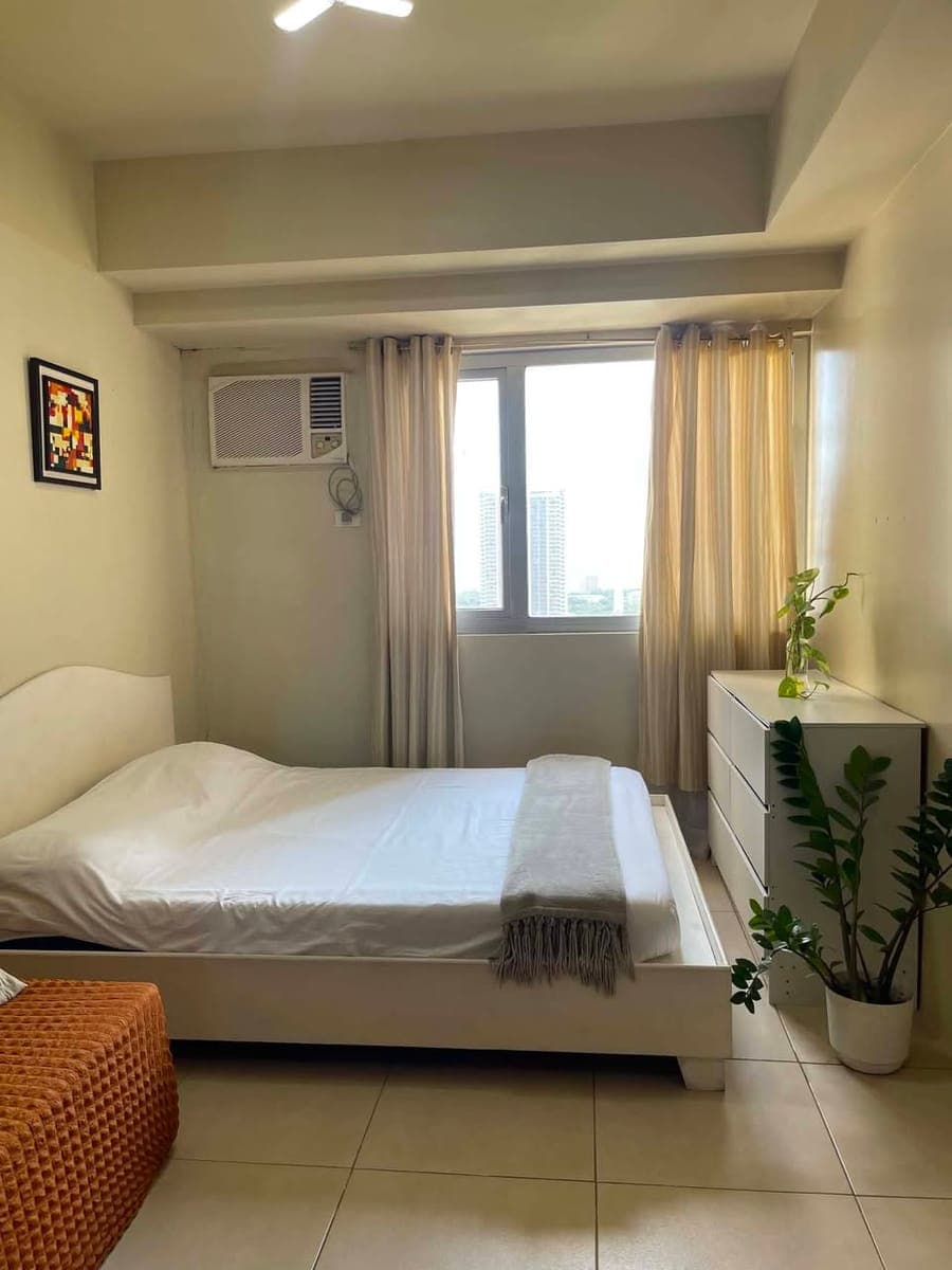 Fully furnished studio condo for rent in Avida Prime Taft Taft Avenue Manila - photo 1