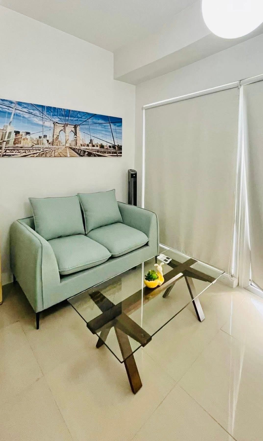 𝙁𝙊𝙍 𝙇𝙀𝘼𝙎𝙀: 𝙁𝙪𝙧𝙣𝙞𝙨𝙝𝙚𝙙 1-𝘽𝙚𝙙𝙧𝙤𝙤𝙢 𝙬𝙞𝙩𝙝 𝘽𝙖𝙡𝙘𝙤𝙣𝙮 𝙞𝙣 𝘾𝙚𝙗𝙪 𝙄𝙏 𝙋𝙖𝙧𝙠 - photo 1