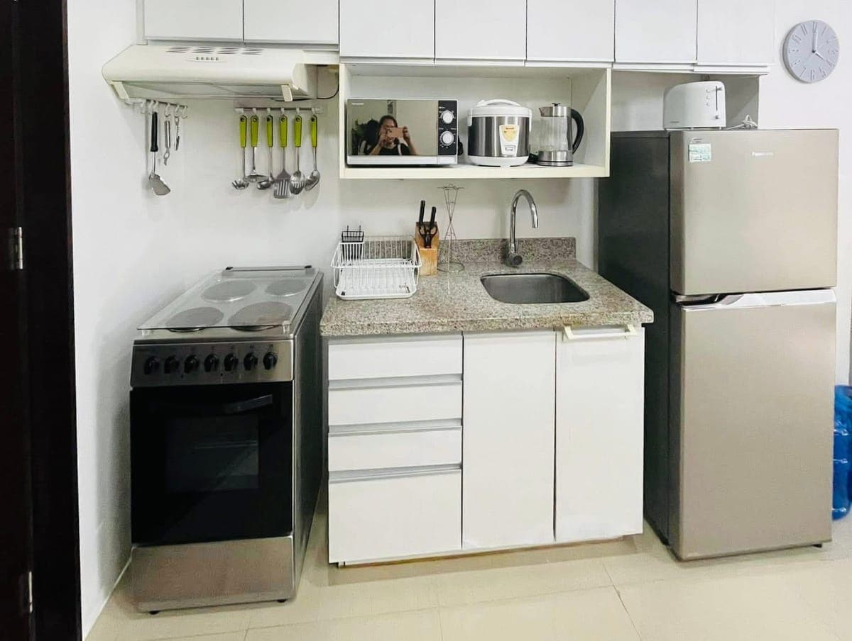 𝙁𝙊𝙍 𝙇𝙀𝘼𝙎𝙀: 𝙁𝙪𝙧𝙣𝙞𝙨𝙝𝙚𝙙 1-𝘽𝙚𝙙𝙧𝙤𝙤𝙢 𝙬𝙞𝙩𝙝 𝘽𝙖𝙡𝙘𝙤𝙣𝙮 𝙞𝙣 𝘾𝙚𝙗𝙪 𝙄𝙏 𝙋𝙖𝙧𝙠 - photo 6