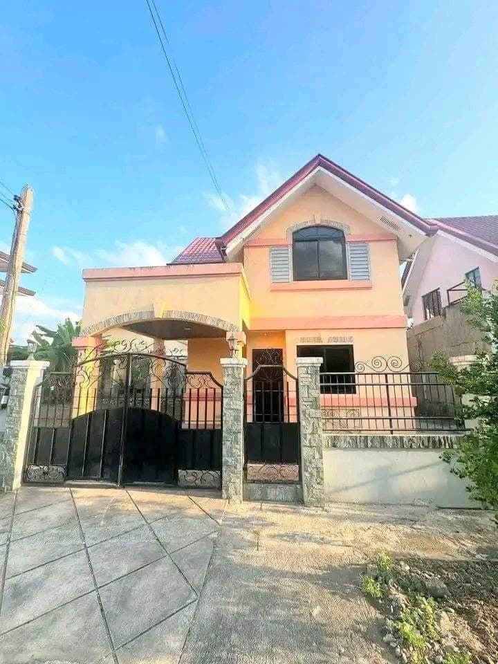 🏡 HOUSE FOR RENT | Golden Glow Village, Uptown CDO - photo 1