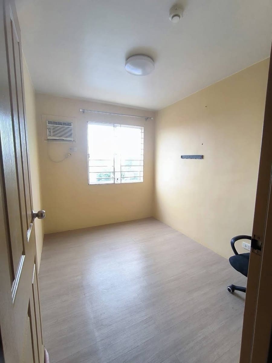 2 BR BARE CONDOMINIUM UNIT FOR RENT ✨️ | FLOOD FREE AND KIDS FRIENDLY - photo 4