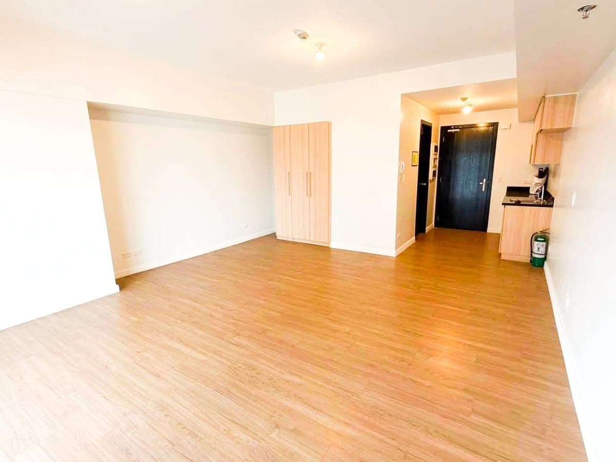 Bare Unit For Rent ✨ - photo 1