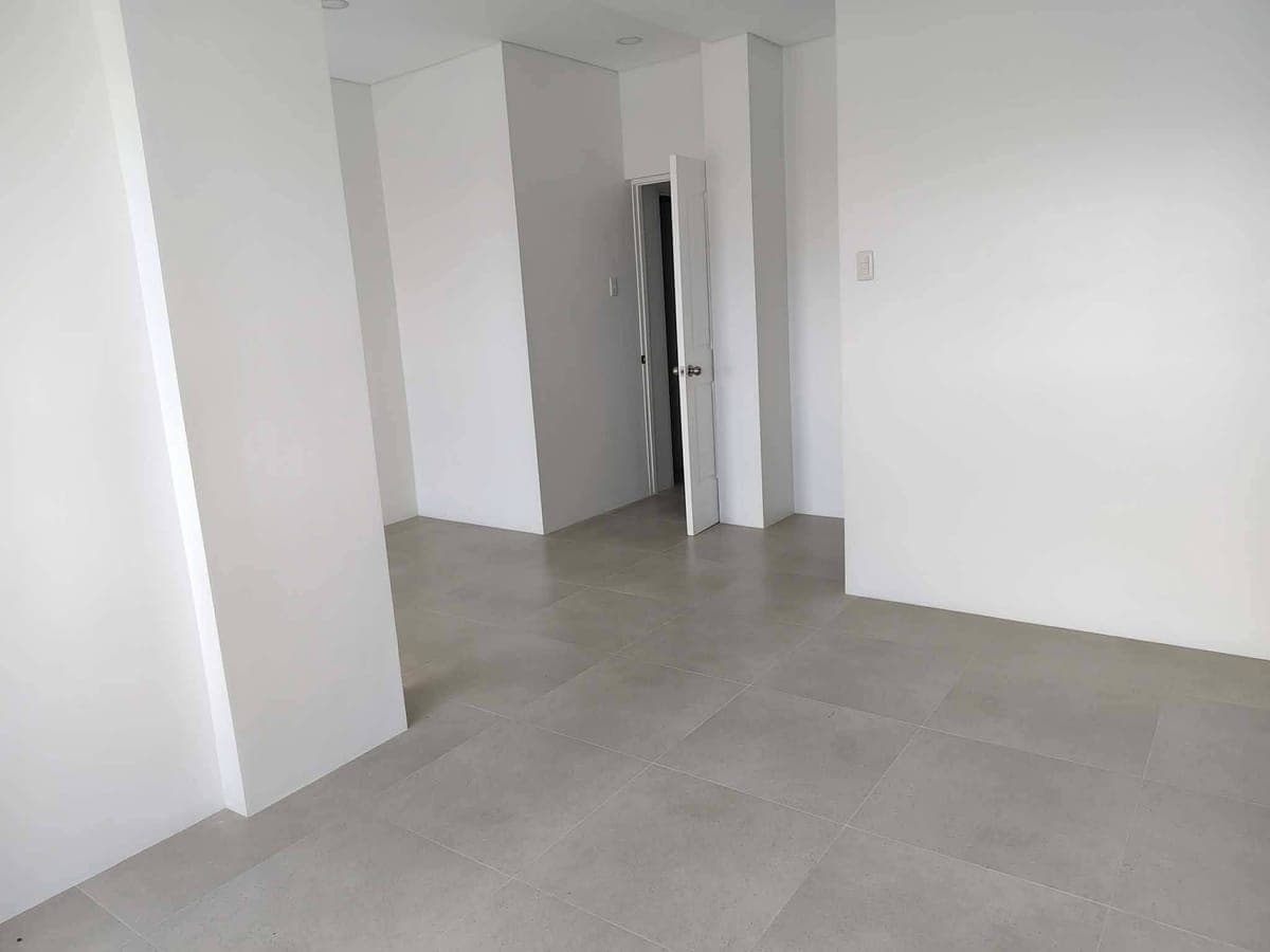 PTP-🏡 FOR RENT: 3-storey Residential Bldg in Banawa Cebu City with Panoramic View‼️‼️‼️ - photo 4