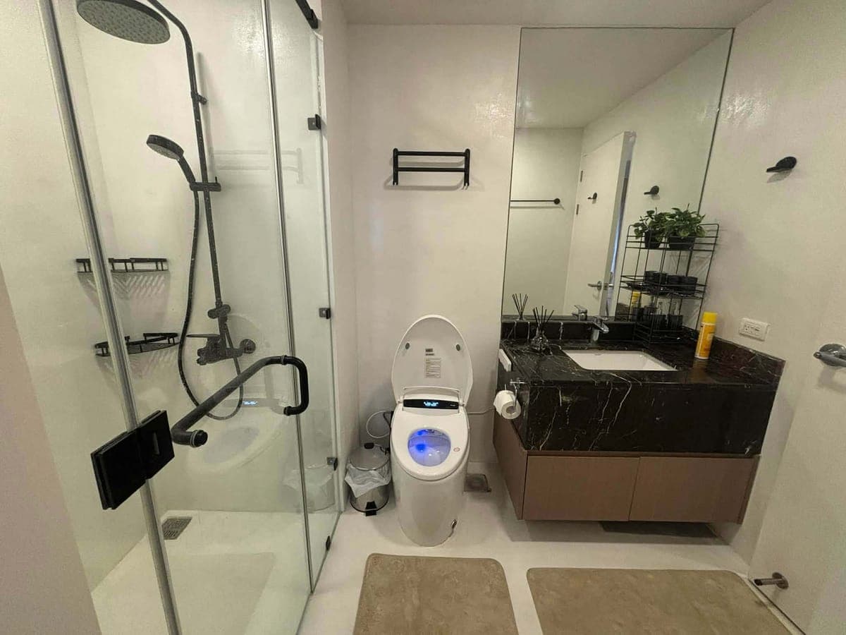 𝙁𝙊𝙍 𝙇𝙀𝘼𝙎𝙀: 𝙈𝙤𝙙𝙚𝙧𝙣 𝙇𝙪𝙭𝙪𝙧𝙞𝙤𝙪𝙨 1-𝘽𝙚𝙙𝙧𝙤𝙤𝙢 𝙐𝙣𝙞𝙩 𝙬𝙞𝙩𝙝 𝘽𝙖𝙡𝙘𝙤𝙣𝙮... - photo 4