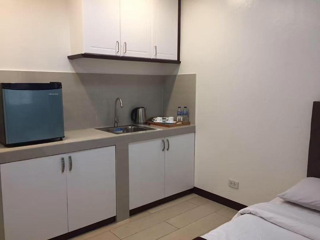 🌟 PRIME CONDO FOR RENT: Roxas Blvd, Baclaran (Php 18K - 28K) 🌟 - photo 2