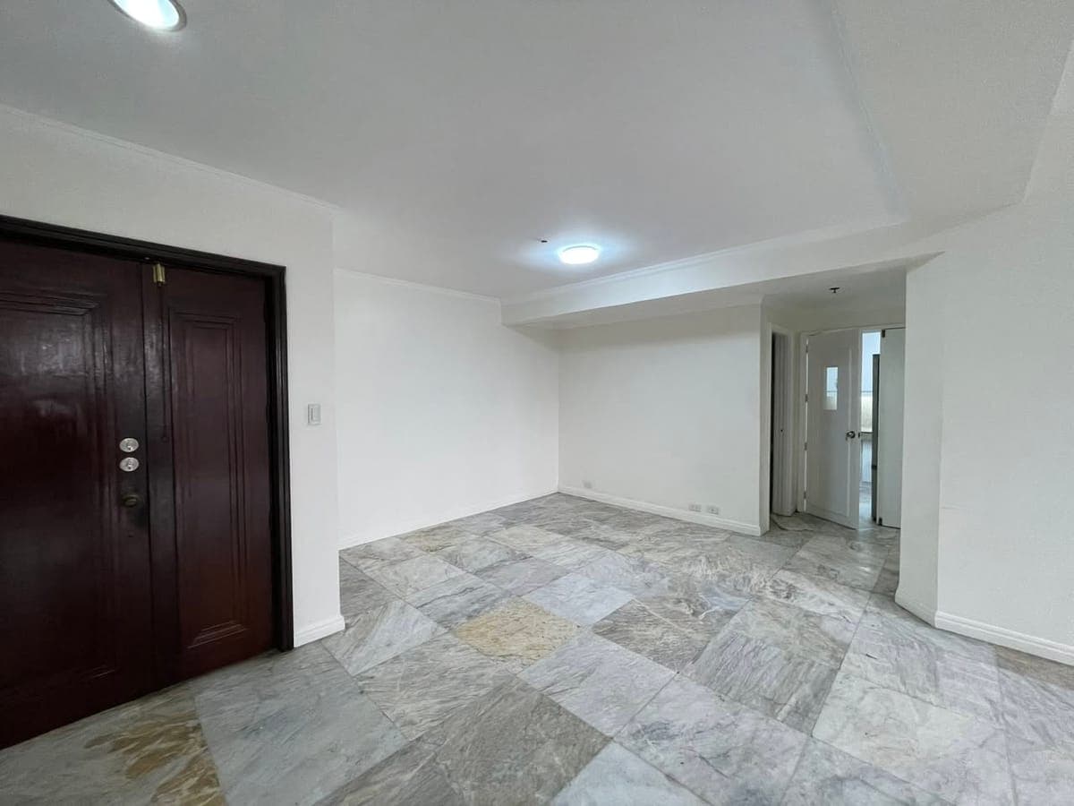 FOR RENT - photo 2
