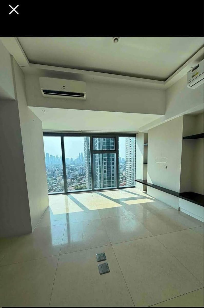 FOR RENT – Grand Hyatt Residences, BGC - photo 1