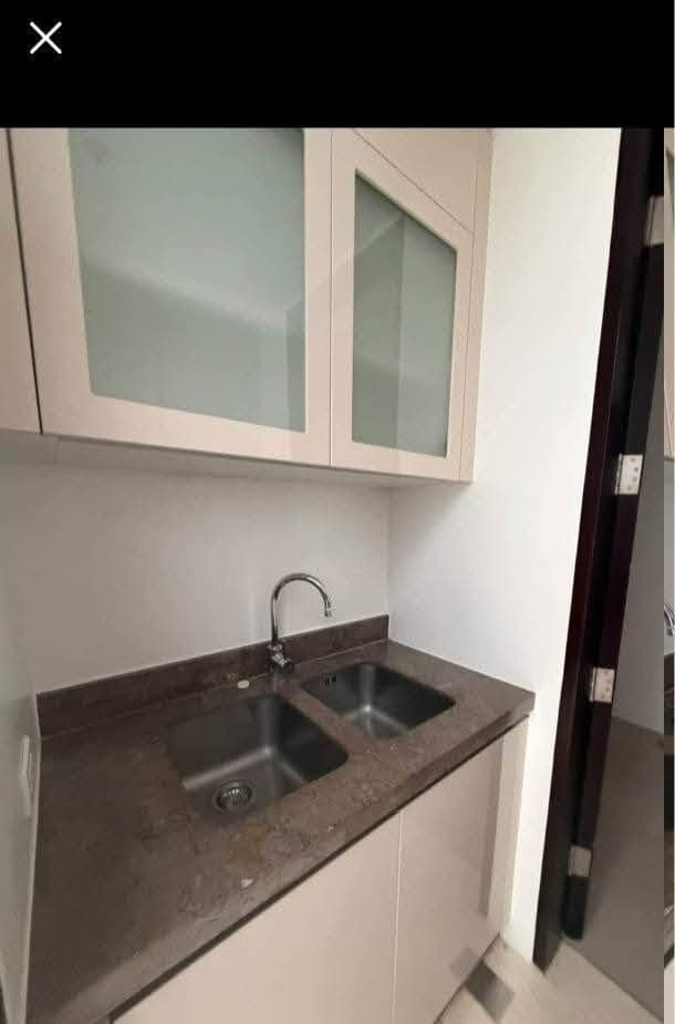 FOR RENT – Grand Hyatt Residences, BGC - photo 3
