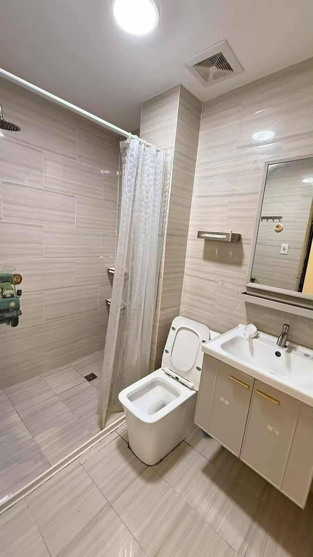 For Sale or For Rent: Elegant 7-Bedroom 2-Storey Dream Home in Graceville, Liloan Catarman - photo 8