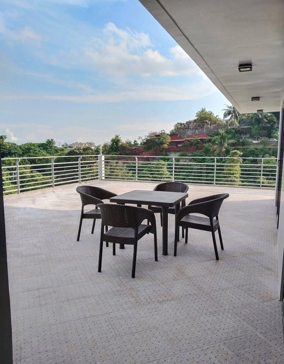 HOUSE FOR RENT MARIA LUISA WITH POOL - photo 14