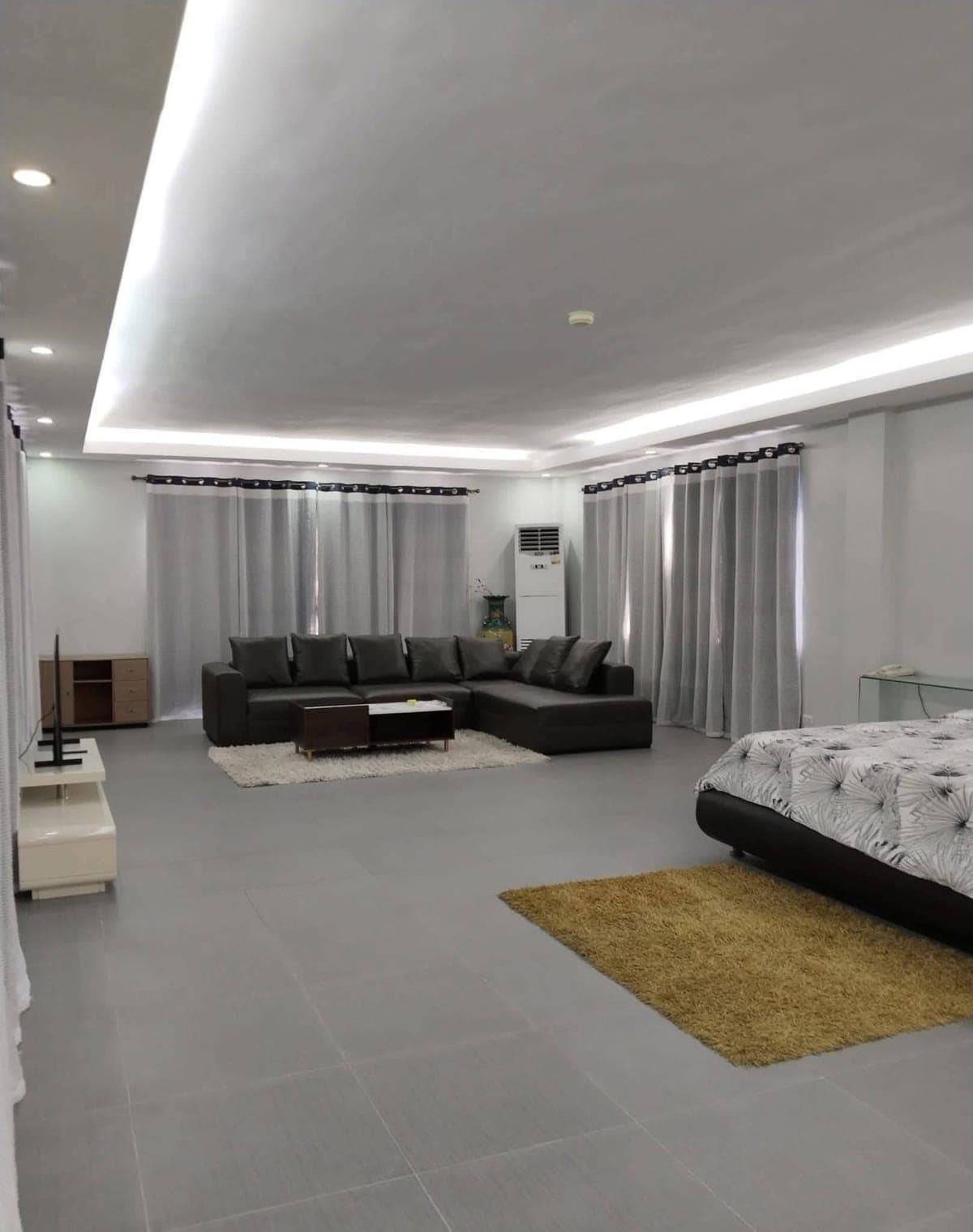 HOUSE FOR RENT MARIA LUISA WITH POOL - photo 3