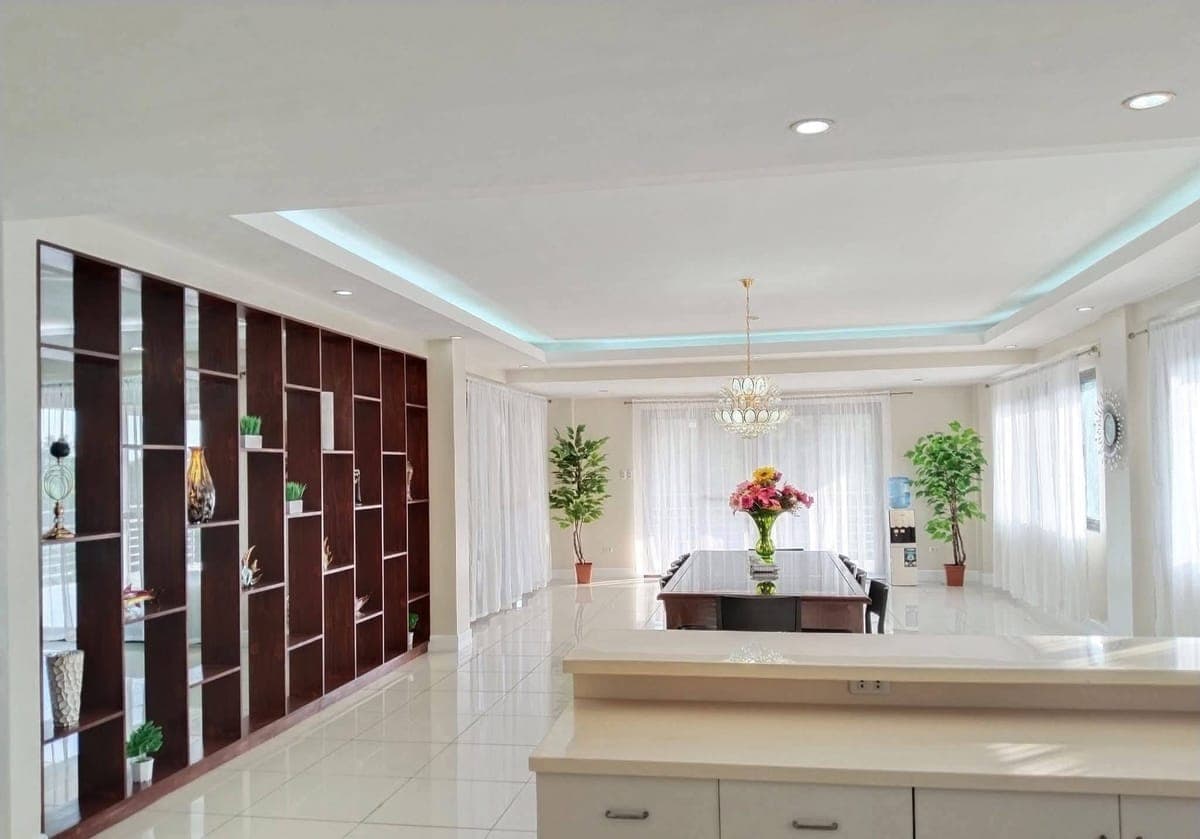 HOUSE FOR RENT MARIA LUISA WITH POOL - photo 22