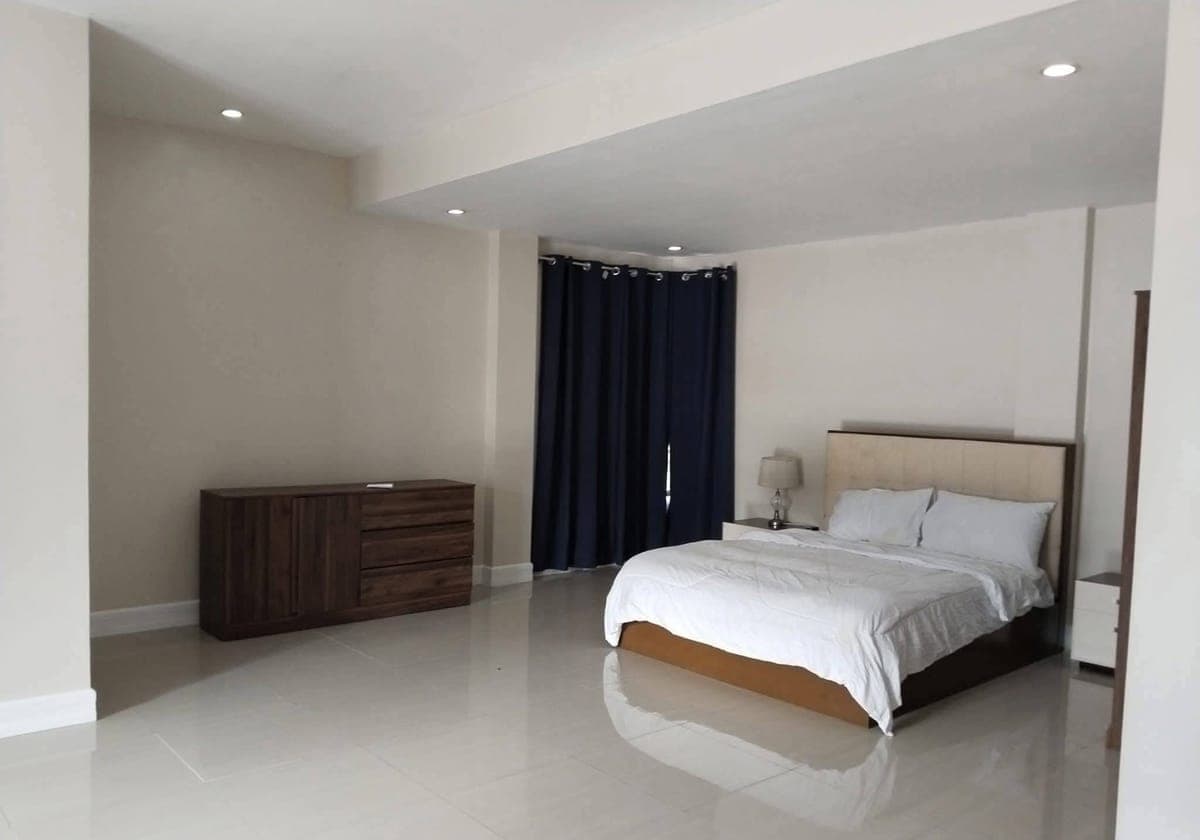 HOUSE FOR RENT MARIA LUISA WITH POOL - photo 7