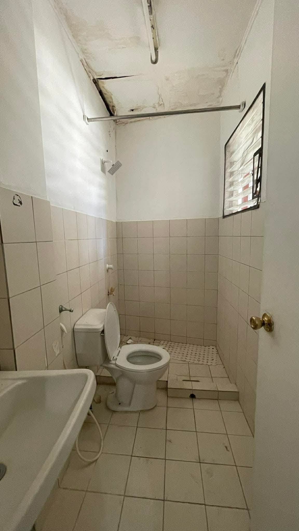 LAHUG'S HIDDEN GEM: 2BR Family Home! 🌟 - photo 4