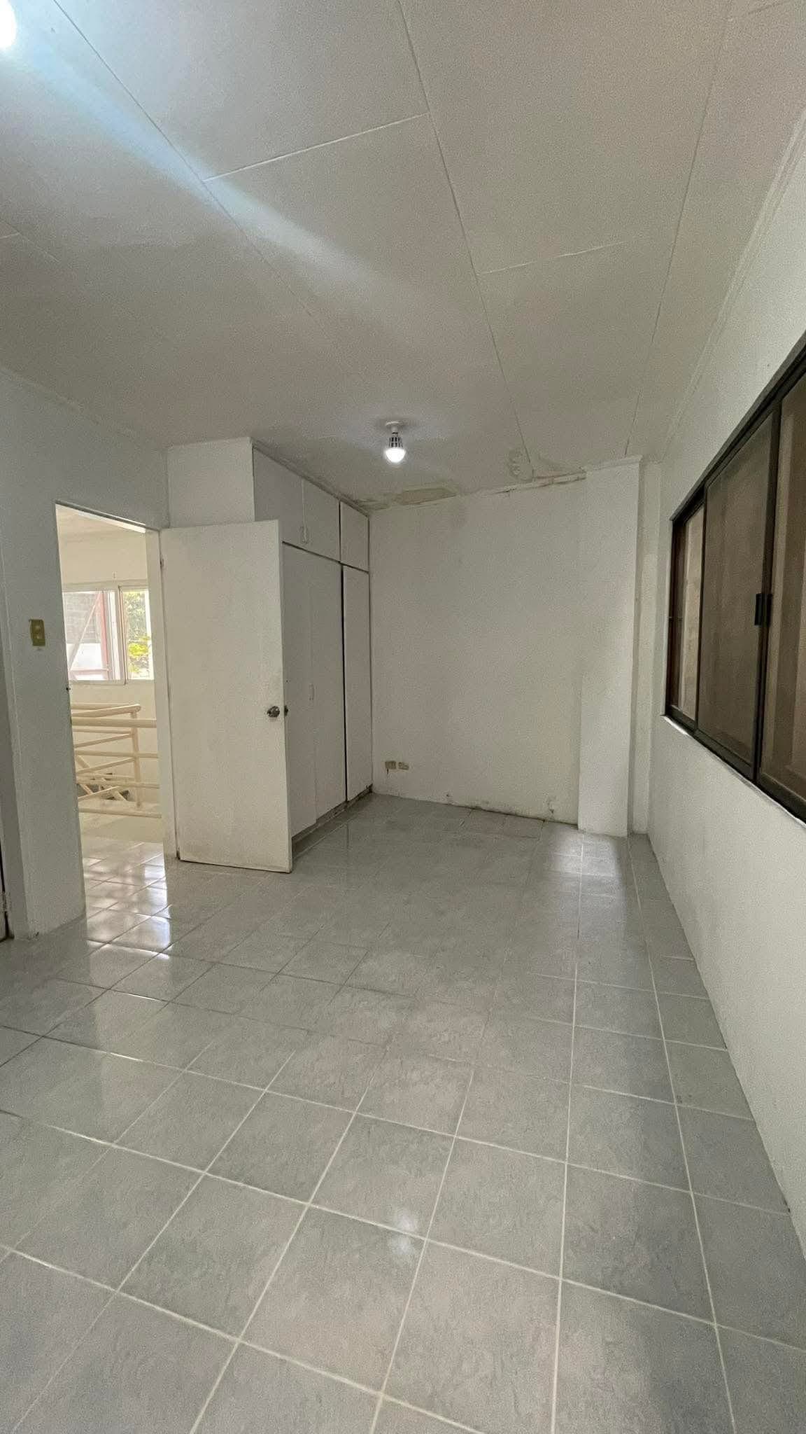 LAHUG'S HIDDEN GEM: 2BR Family Home! 🌟 - photo 7