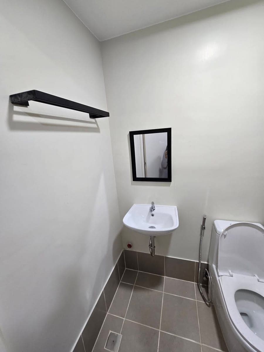 Studio Unit 21sqm - photo 5