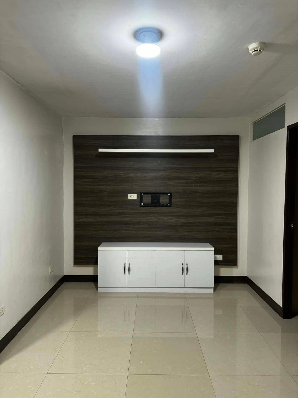 Direct Listing - photo 4