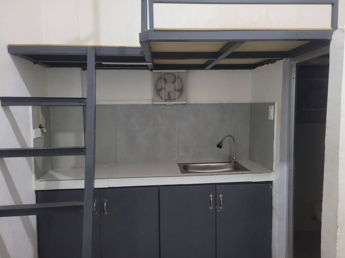 ROOM FOR RENT WITH LOFT - photo 3