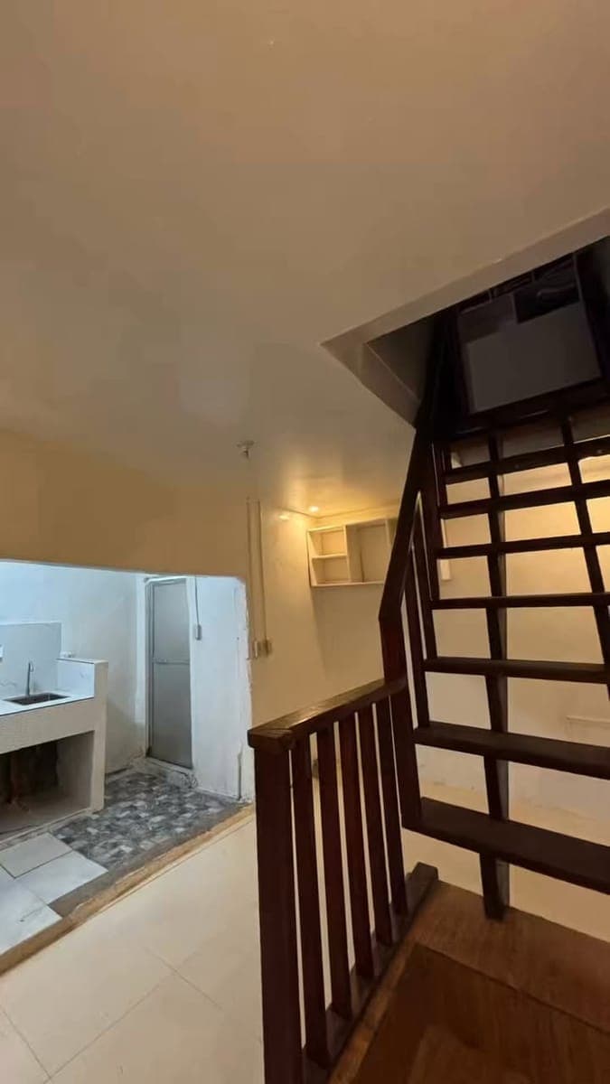 1BR 2-Storey Apartment Near BGC (Pembo) - photo 2