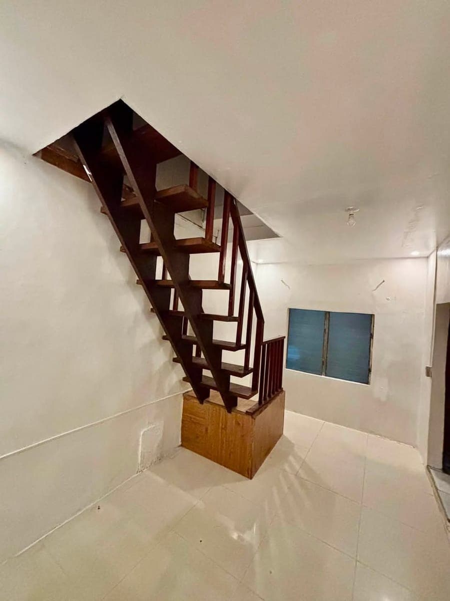 1BR 2-Storey Apartment Near BGC (Pembo) - photo 5
