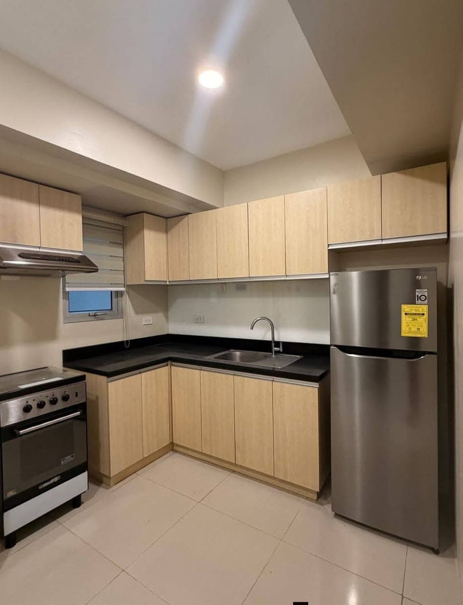 FOR RENT – THE MONTANE BGC - photo 2